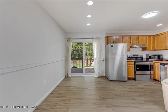 $2,000 | 6084 Boardwalk Drive, Tobyhanna, PA 18466