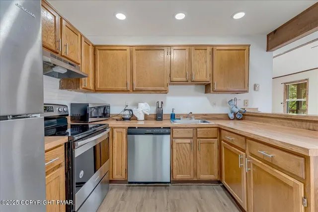 $2,000 | 6084 Boardwalk Drive, Tobyhanna, PA 18466