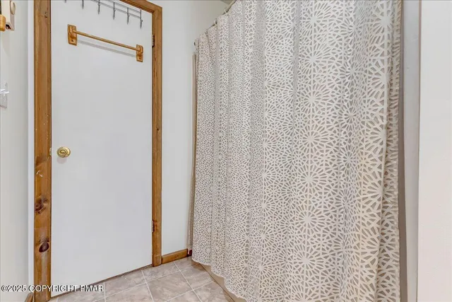 $2,000 | 6084 Boardwalk Drive, Tobyhanna, PA 18466