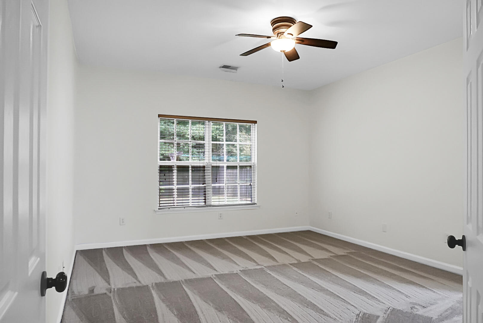 216 Hollytree Circle Ladson, SC 29456 - Photo 23 of 50 DSC05333