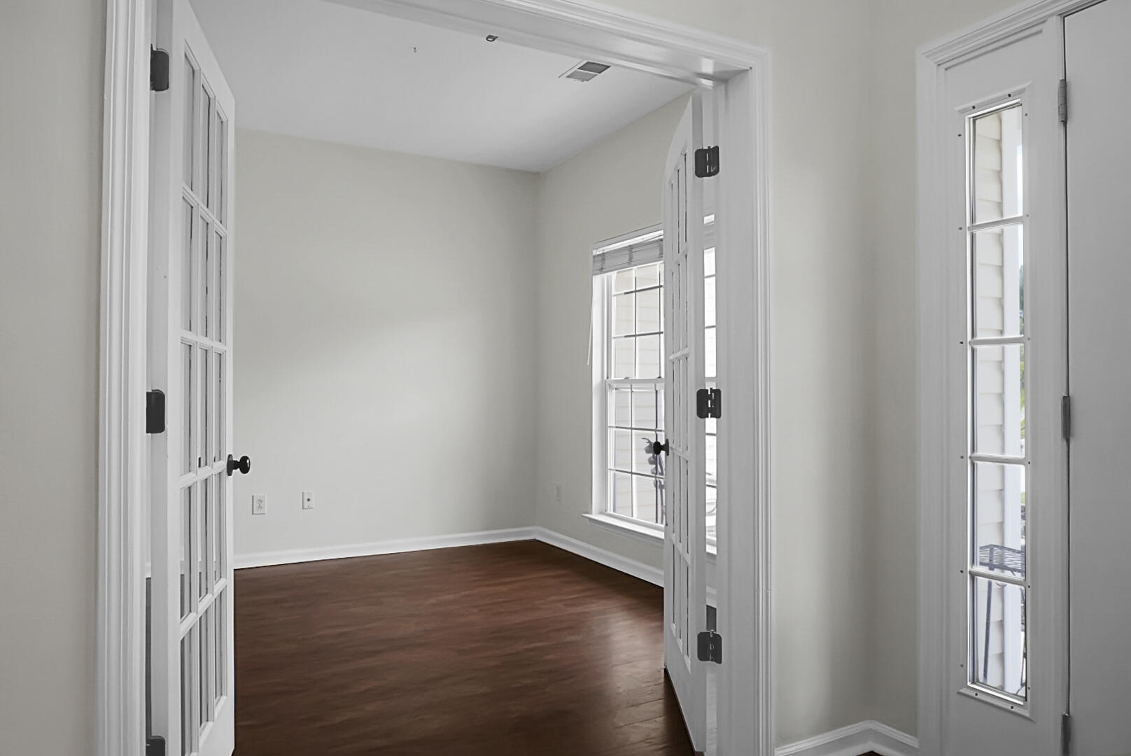 216 Hollytree Circle Ladson, SC 29456 - Photo 5 of 50 DSC05231