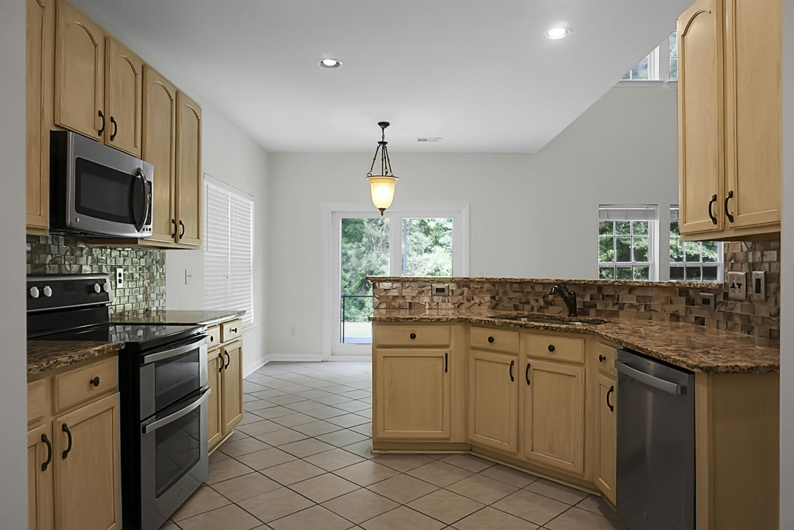 216 Hollytree Circle Ladson, SC 29456 - Photo 10 of 50 DSC05252