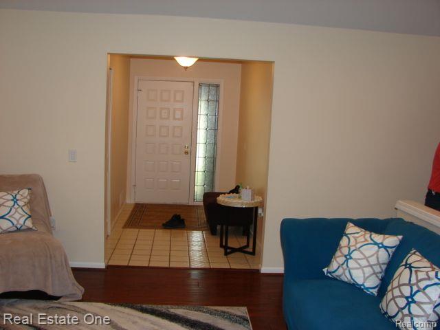 27880 Evergreen Road Lathrup Village, MI 48076 - Photo 3 of 29