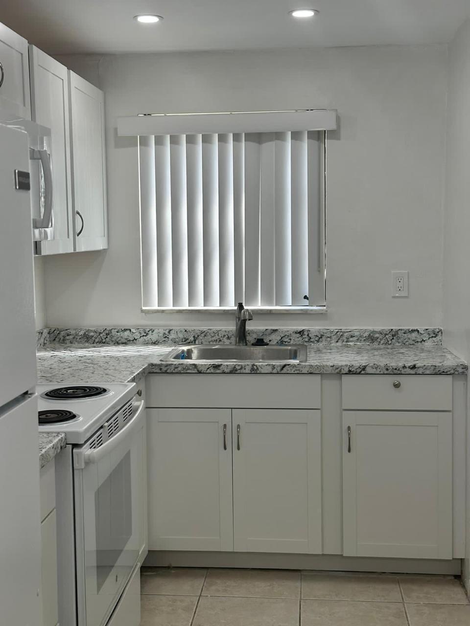 50 Southeast 12th Street Boca Raton, FL 33432 - Photo 5 of 14 d8bbff85-5e56-4f81-83b1-2d82ee3a6b00