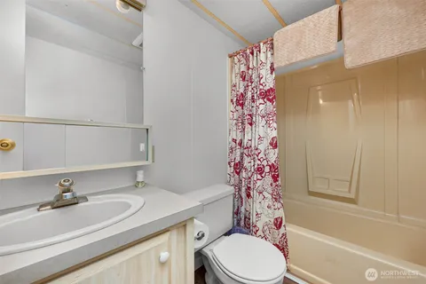 $155,000 | 380 East Pole Road, Unit 13, Lynden, WA 98264