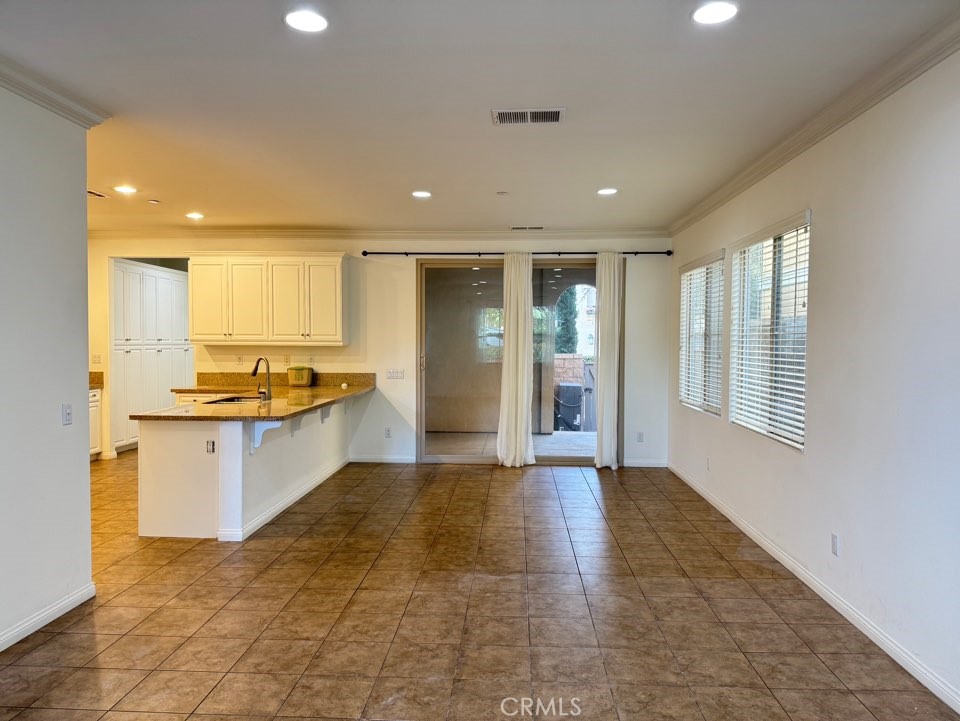 65 Distant Star Irvine, CA 92618 - Photo 6 of 19