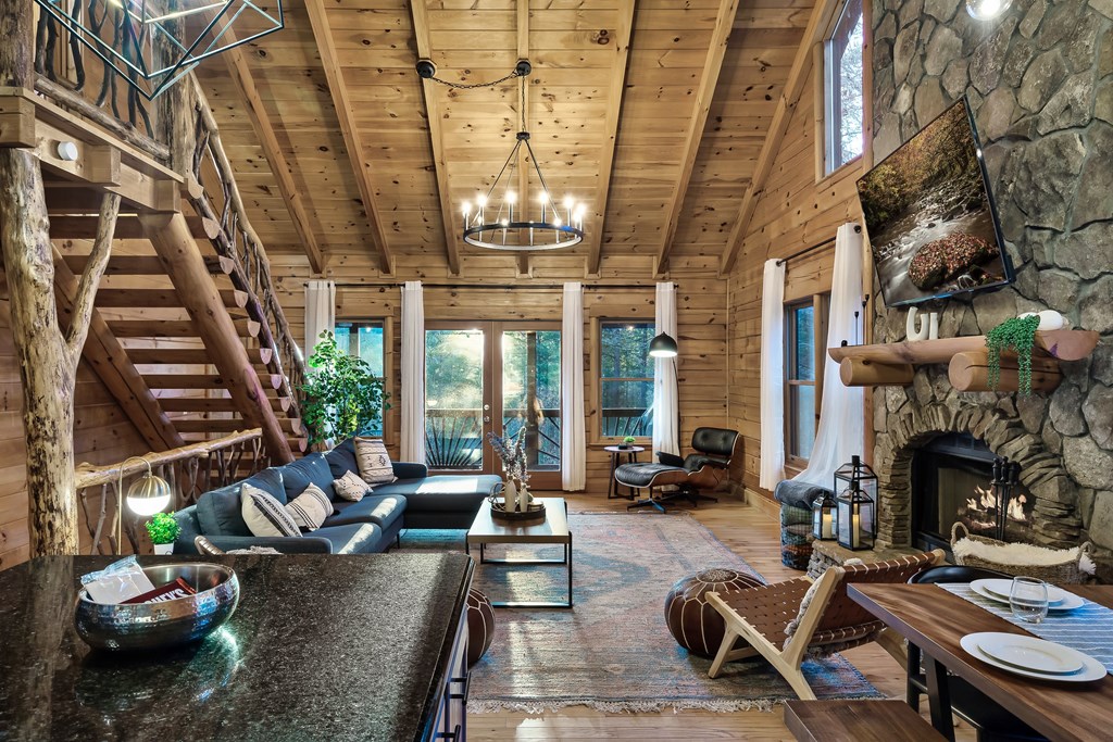 239 Earnest Alta Circle Blue Ridge, GA 30513 - Photo 9 of 55