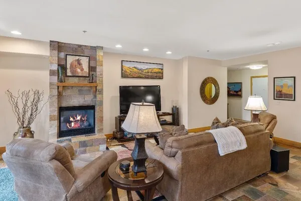 $1,475,000 | 135 San Joaquin Road, Unit 213, Mountain Village, CO 81435