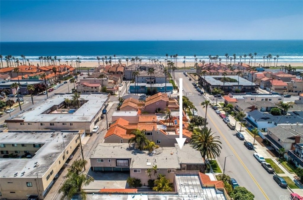 218 16th Street, Unit B Huntington Beach, CA 92648 - Photo 1 of 15