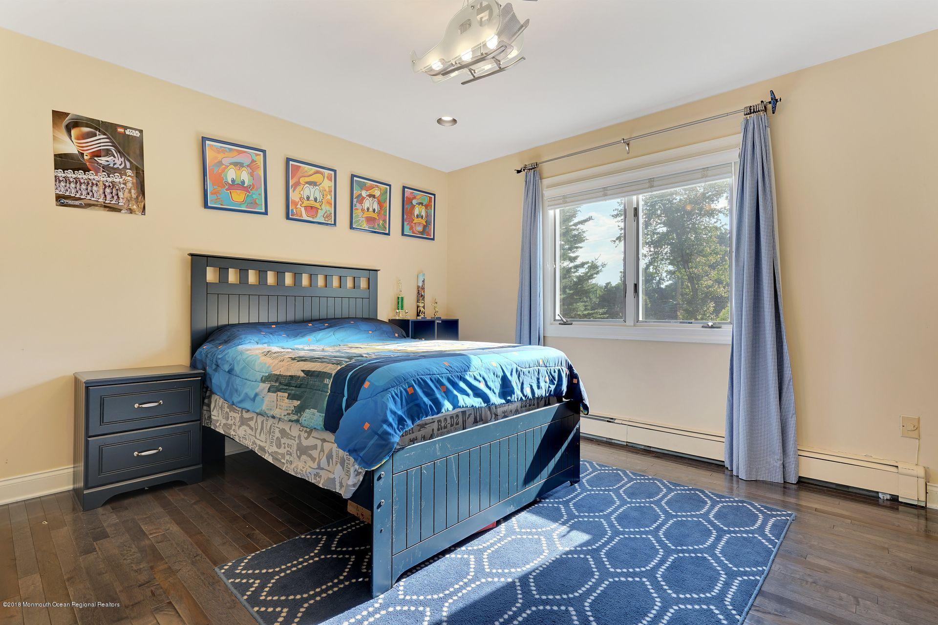 103 Buckley Road Marlboro, NJ 07746 - Photo 19 of 36 40