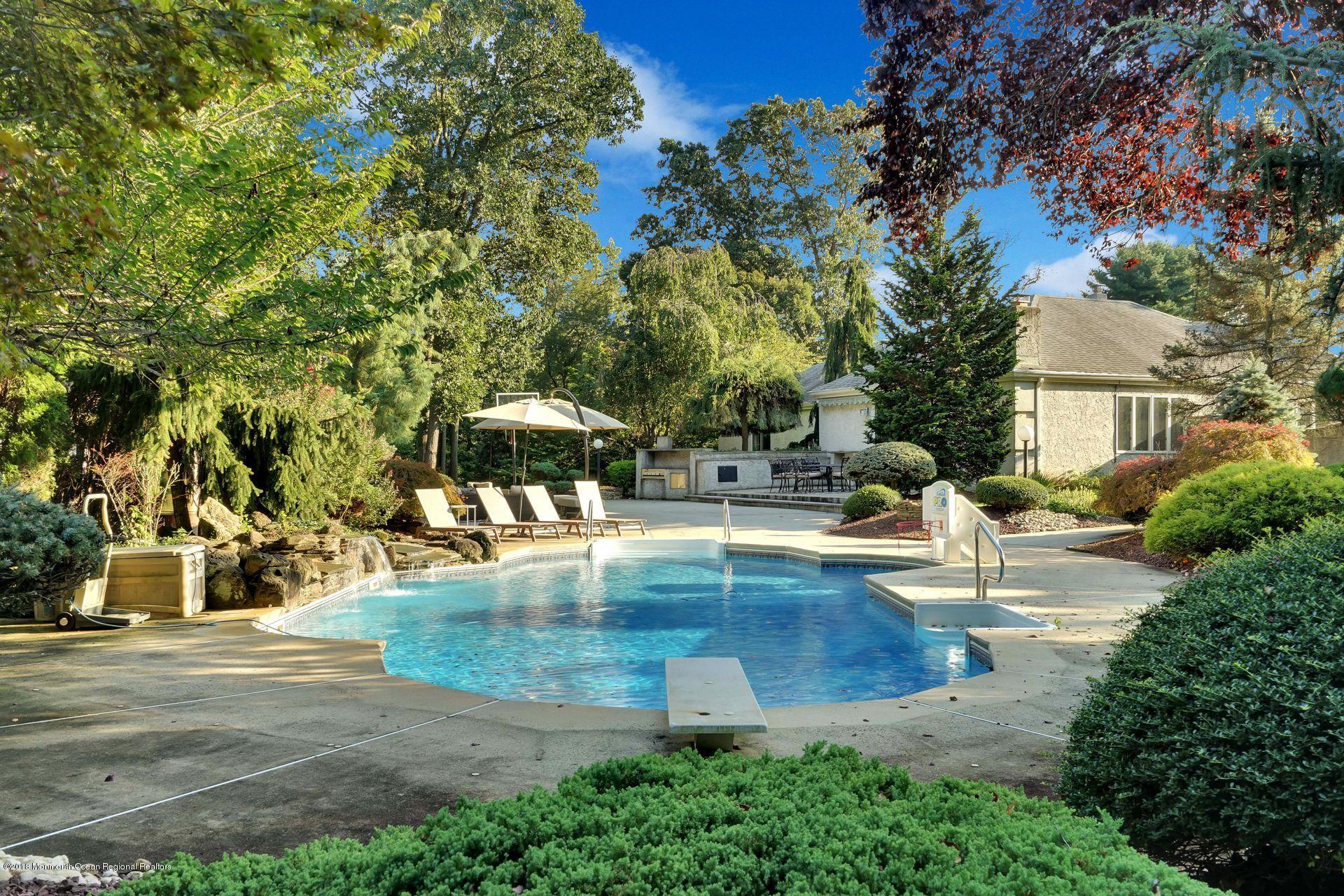 103 Buckley Road Marlboro, NJ 07746 - Photo 24 of 36 61