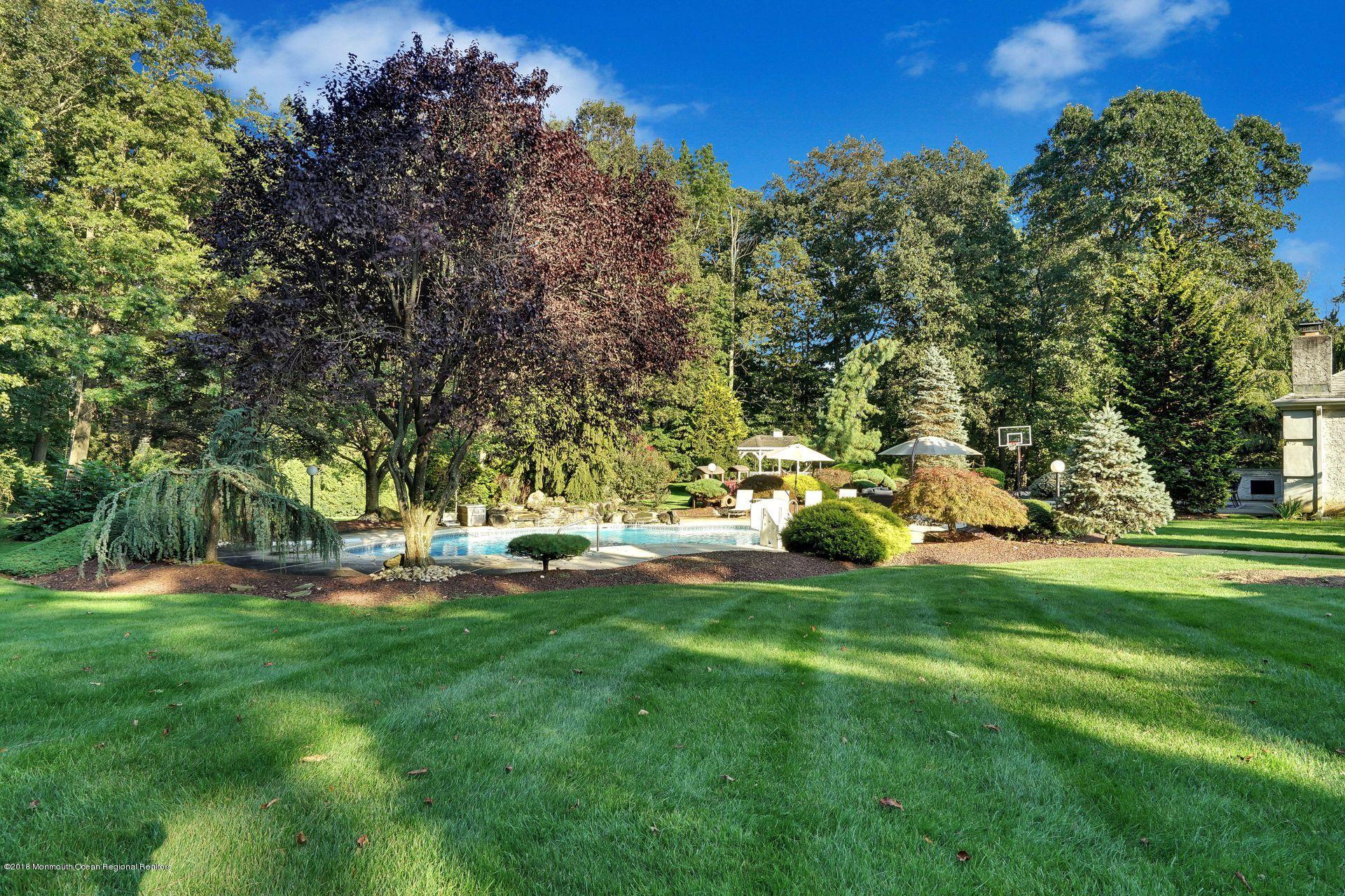 103 Buckley Road Marlboro, NJ 07746 - Photo 34 of 36 60
