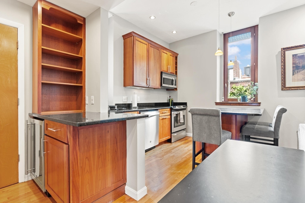 61 Prince Street, Unit 4F Boston, MA 02113 - Photo 2 of 13 Gallery Image 2