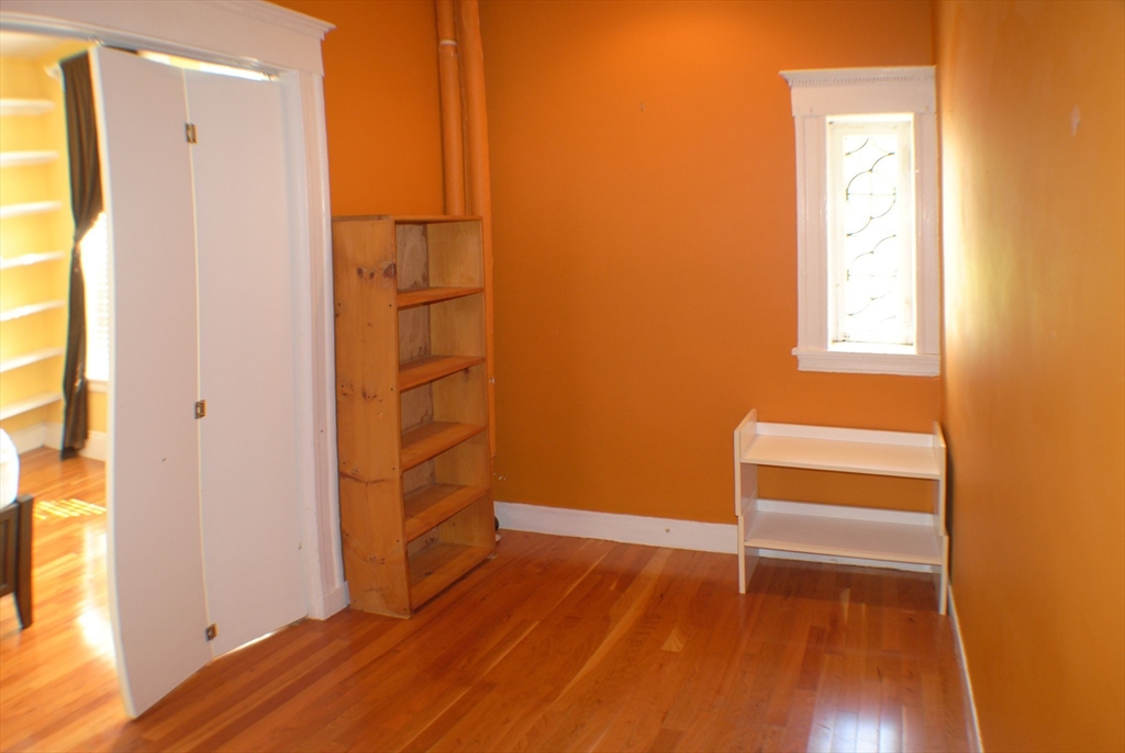 22 Parkway Road, Unit 2 Brookline, MA 02445 - Photo 7 of 11