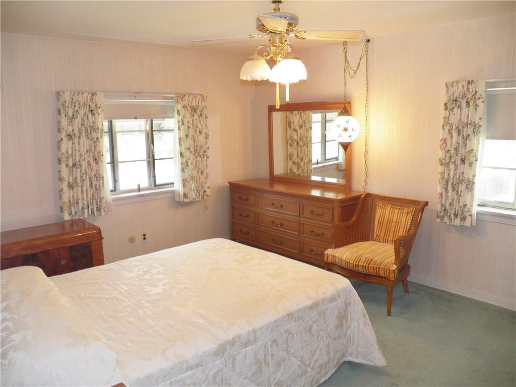 338 Coraopolis Road Coraopolis, PA 15108 - Photo 11 of 25 Master Bedroom