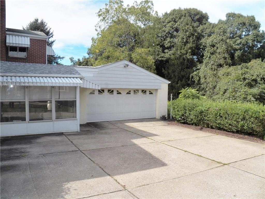 338 Coraopolis Road Coraopolis, PA 15108 - Photo 24 of 25 Garage