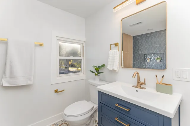 $339,000 | 7040 West 114th Street, Worth, IL 60482