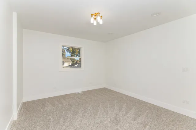 $339,000 | 7040 West 114th Street, Worth, IL 60482