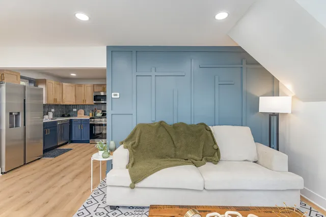 $339,000 | 7040 West 114th Street, Worth, IL 60482