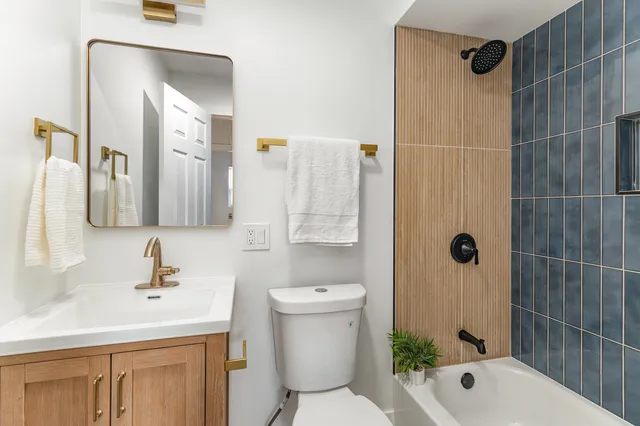 $339,000 | 7040 West 114th Street, Worth, IL 60482