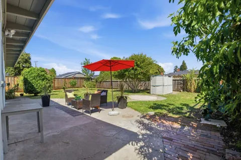 $1,398,000 | 1140 Almanor Avenue, Menlo Park, CA 94025