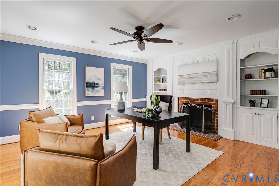 509 Wadeward Road Henrico, VA 23229 - Photo 26 of 59 a living room with furniture kitchen view and a window