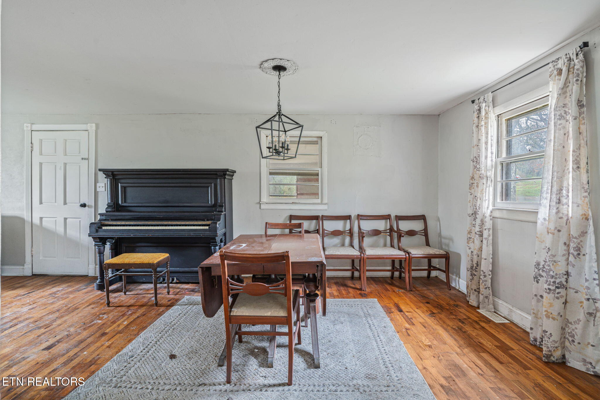 6430 Simpson Road Loudon, TN 37774 - Photo 17 of 36 16-web-or-mls-6430 Simpson Road-11