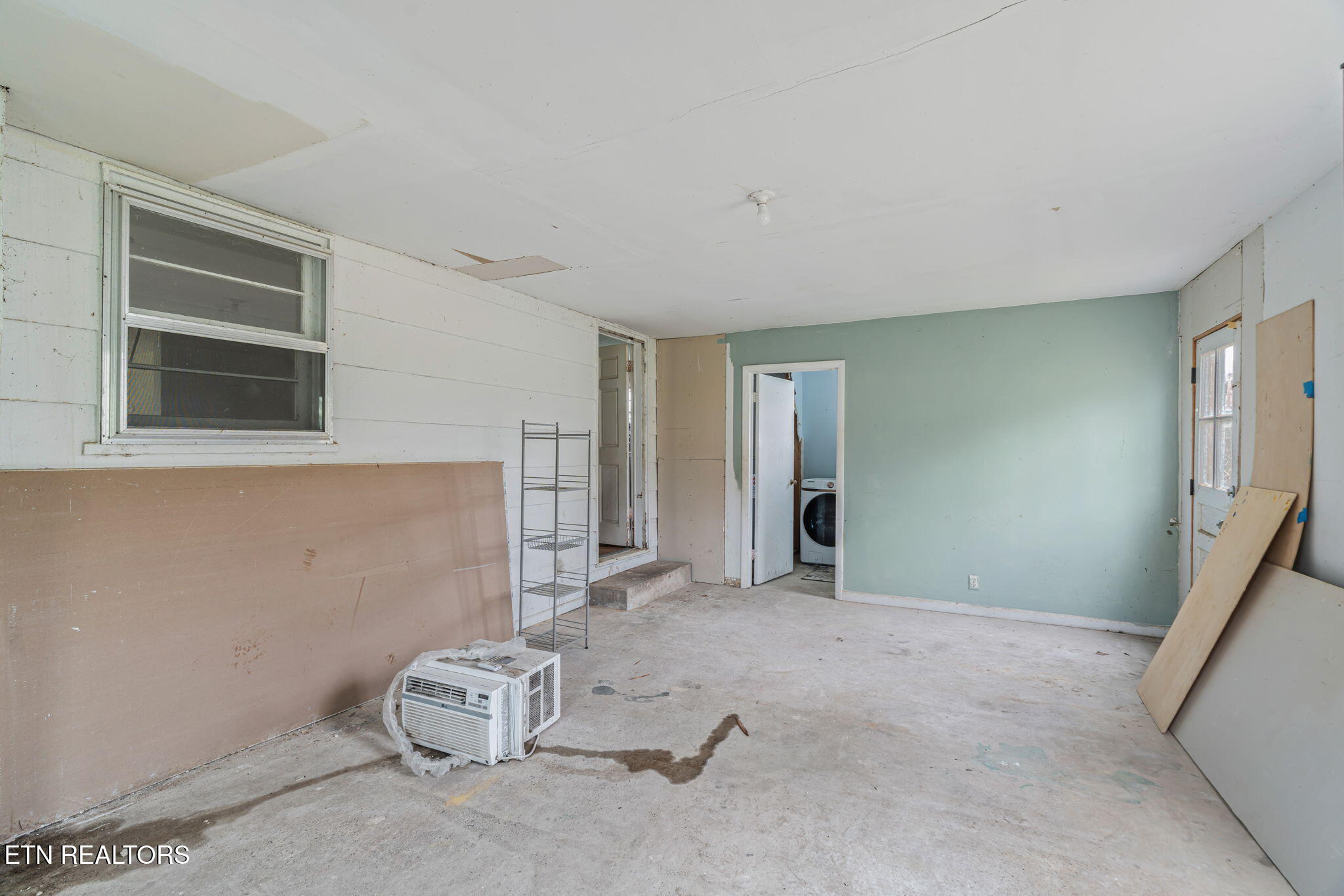 6430 Simpson Road Loudon, TN 37774 - Photo 24 of 36 23-web-or-mls-6430 Simpson Road-18