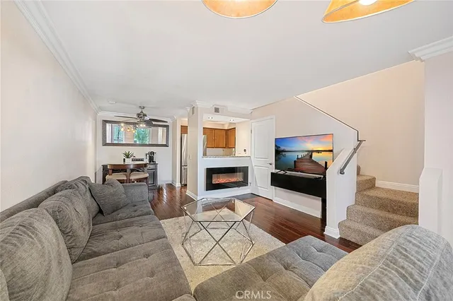 $539,900 | 355 North Maple Street, Unit 245, Burbank, CA 91505