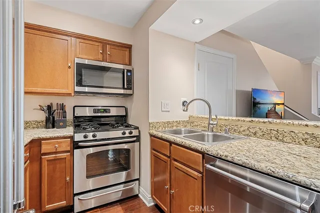 $539,900 | 355 North Maple Street, Unit 245, Burbank, CA 91505