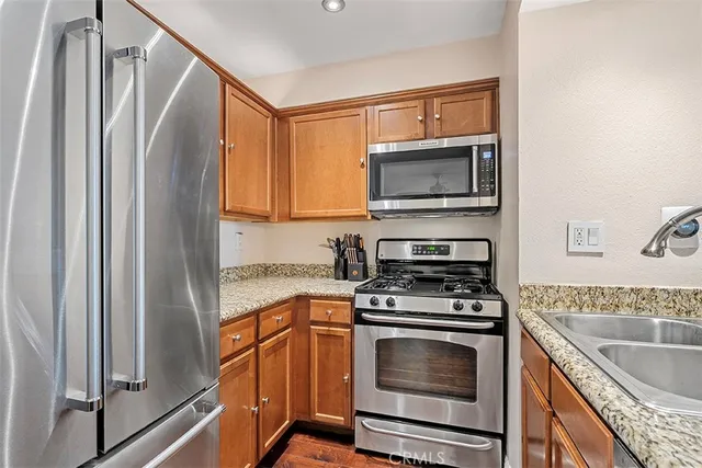 $539,900 | 355 North Maple Street, Unit 245, Burbank, CA 91505