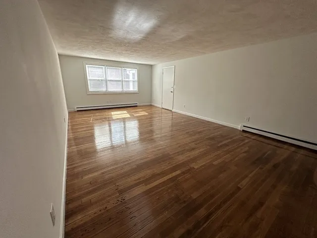 $2,100 | 49 Dennis Street, Unit B, Attleboro, MA 02703