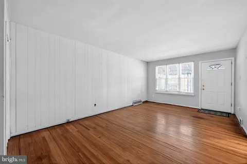 $224,900 | 208 Hoffman Road, Ridley Park, PA 19078