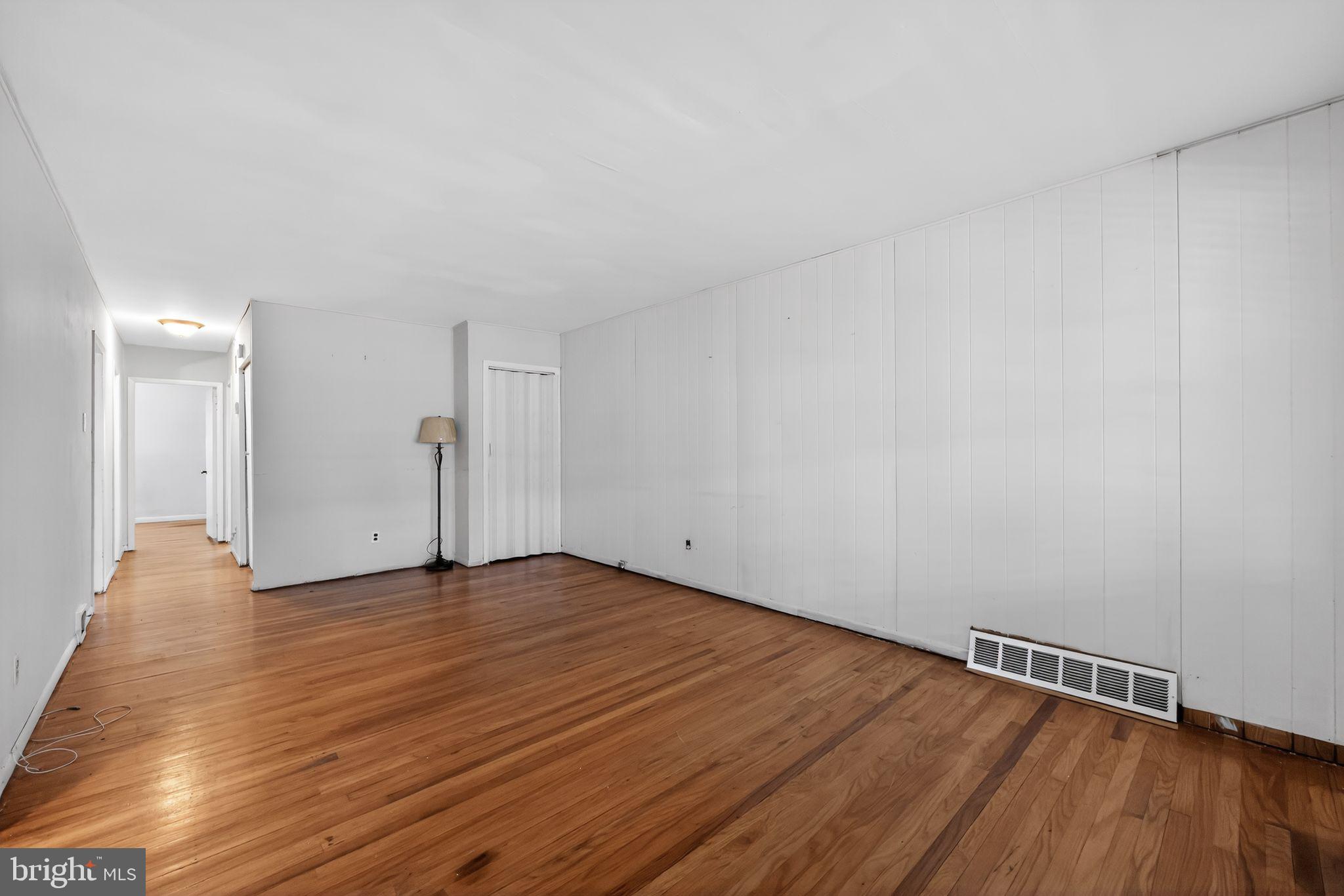 208 Hoffman Road Ridley Park, PA 19078 - Photo 6 of 15
