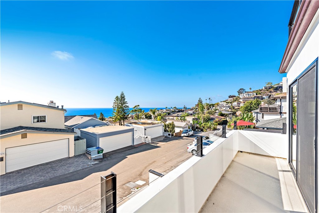 2966 Terry Road Laguna Beach, CA 92651 - Photo 4 of 23