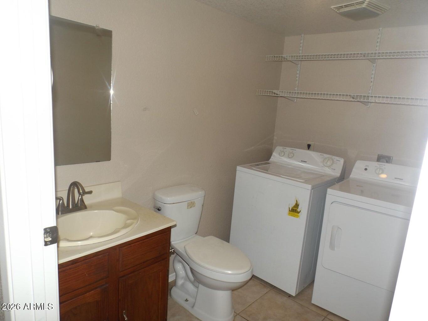 7770 North 20th Avenue Phoenix, AZ 85021 - Photo 7 of 15 Laundry:Ba - 7770 N. 20th Ave - Natale