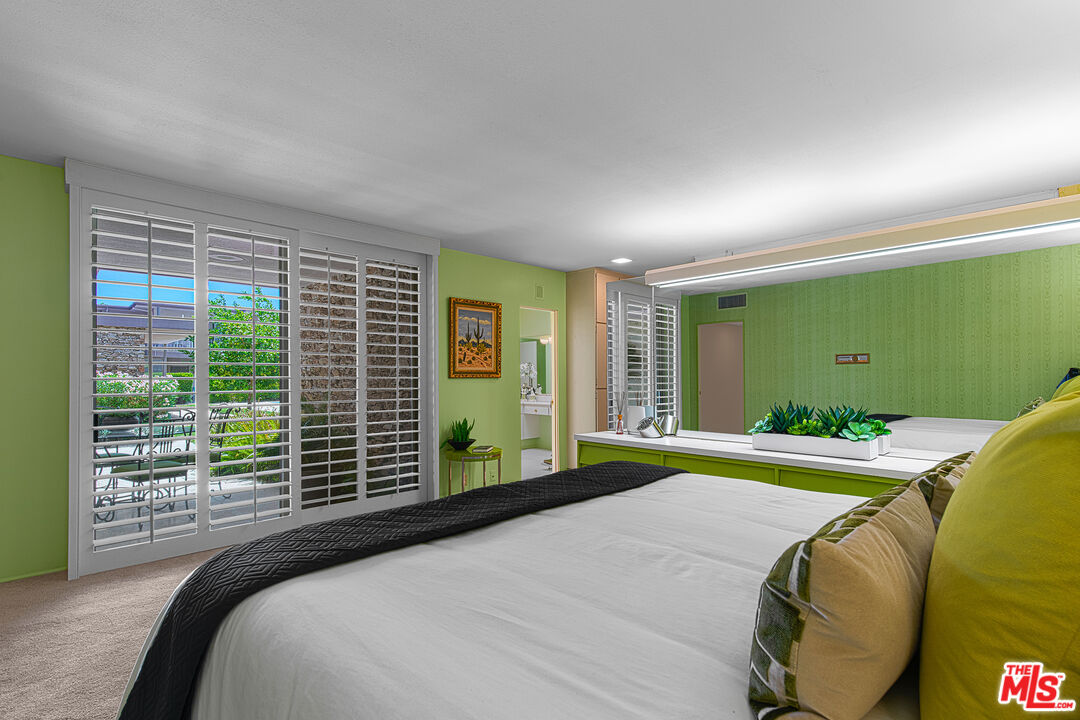 500 West Arenas Road, Unit 8 Palm Springs, CA 92262 - Photo 23 of 36