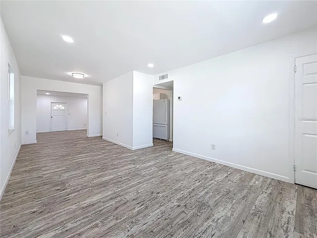 wooden floor in an empty room with wooden floor