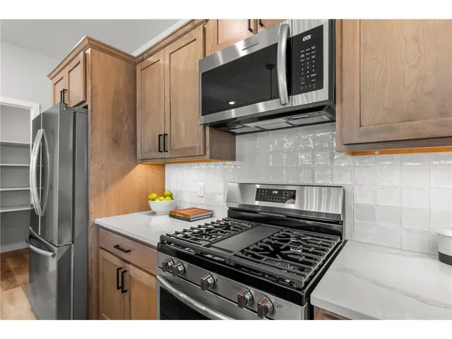 $979,400 | 13-xx Clement Street, Mendota Heights, MN 55118