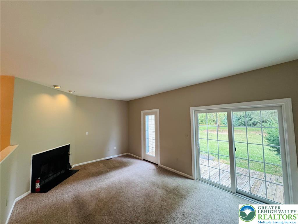 102 Quaker Drive Bethlehem, PA 18020 - Photo 11 of 29