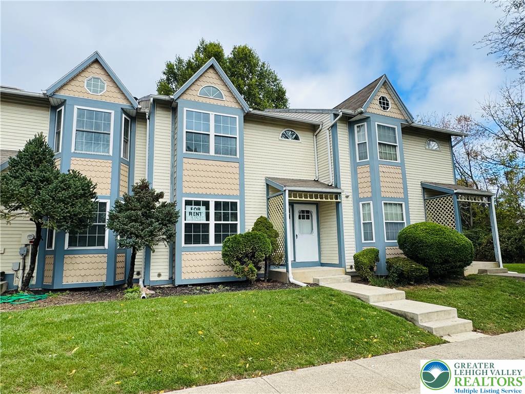 102 Quaker Drive Bethlehem, PA 18020 - Photo 2 of 29