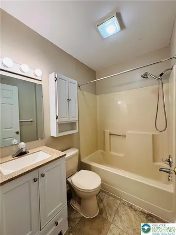 $2,600 | 102 Quaker Drive, Bethlehem, PA 18020