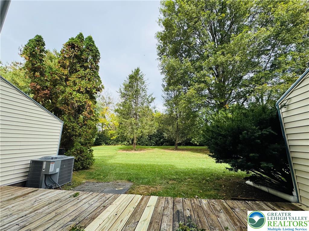 102 Quaker Drive Bethlehem, PA 18020 - Photo 27 of 29