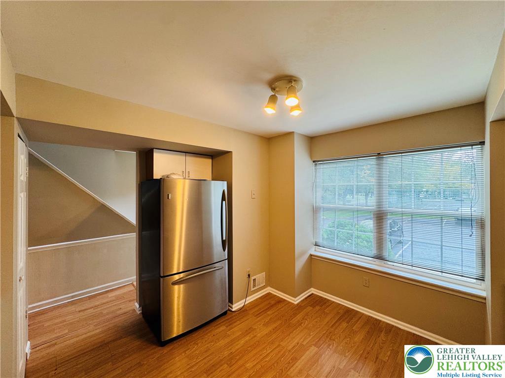 102 Quaker Drive Bethlehem, PA 18020 - Photo 4 of 29