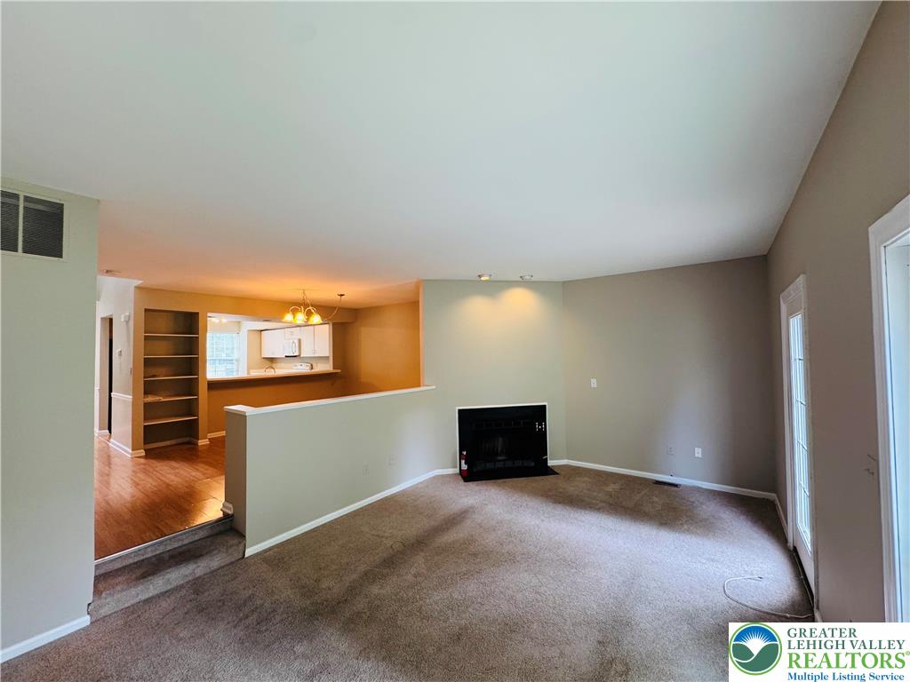 102 Quaker Drive Bethlehem, PA 18020 - Photo 10 of 29