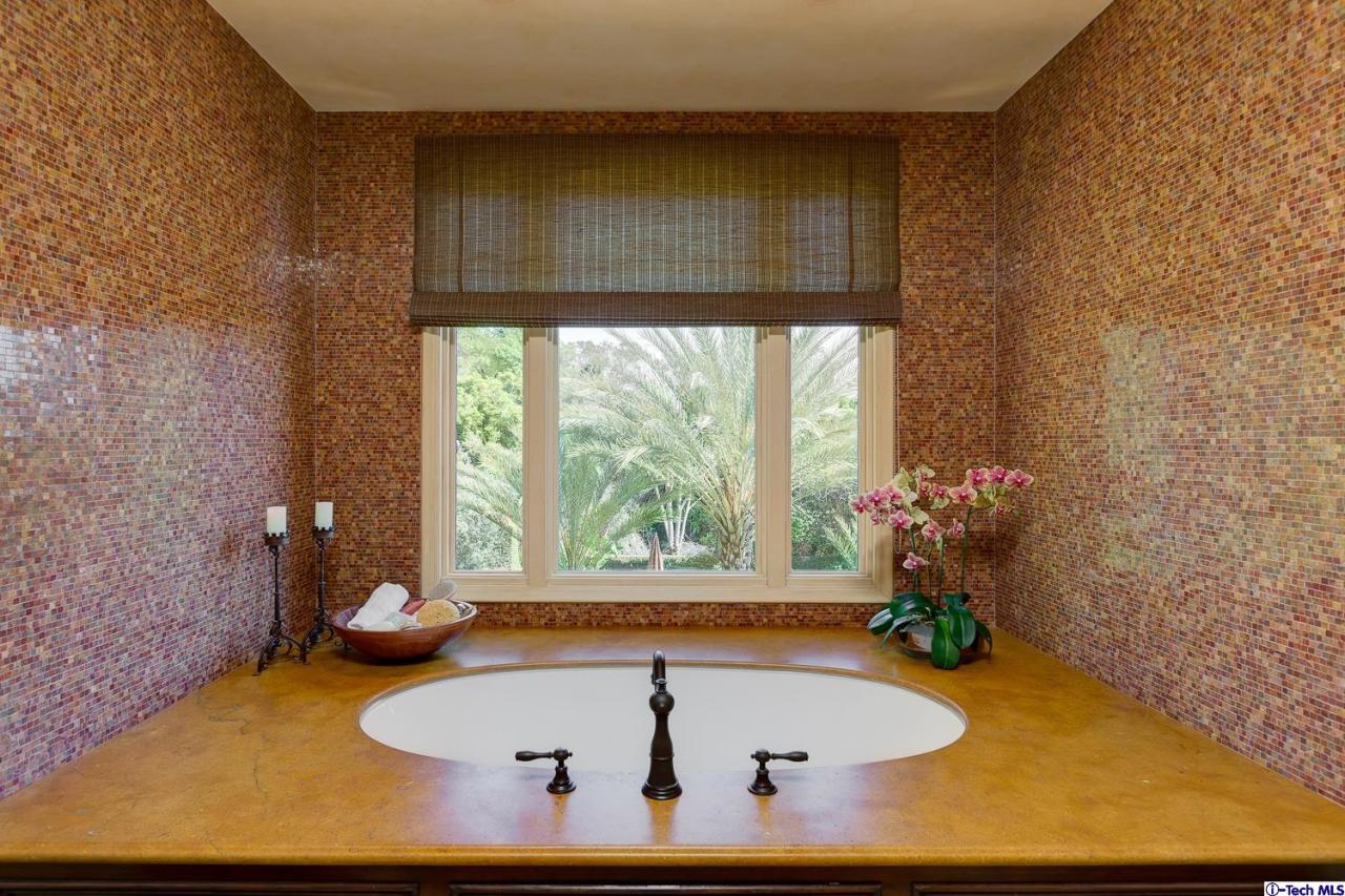 Undisclosed Address Pasadena, CA 91103 - Photo 47 of 80 Additional Photo