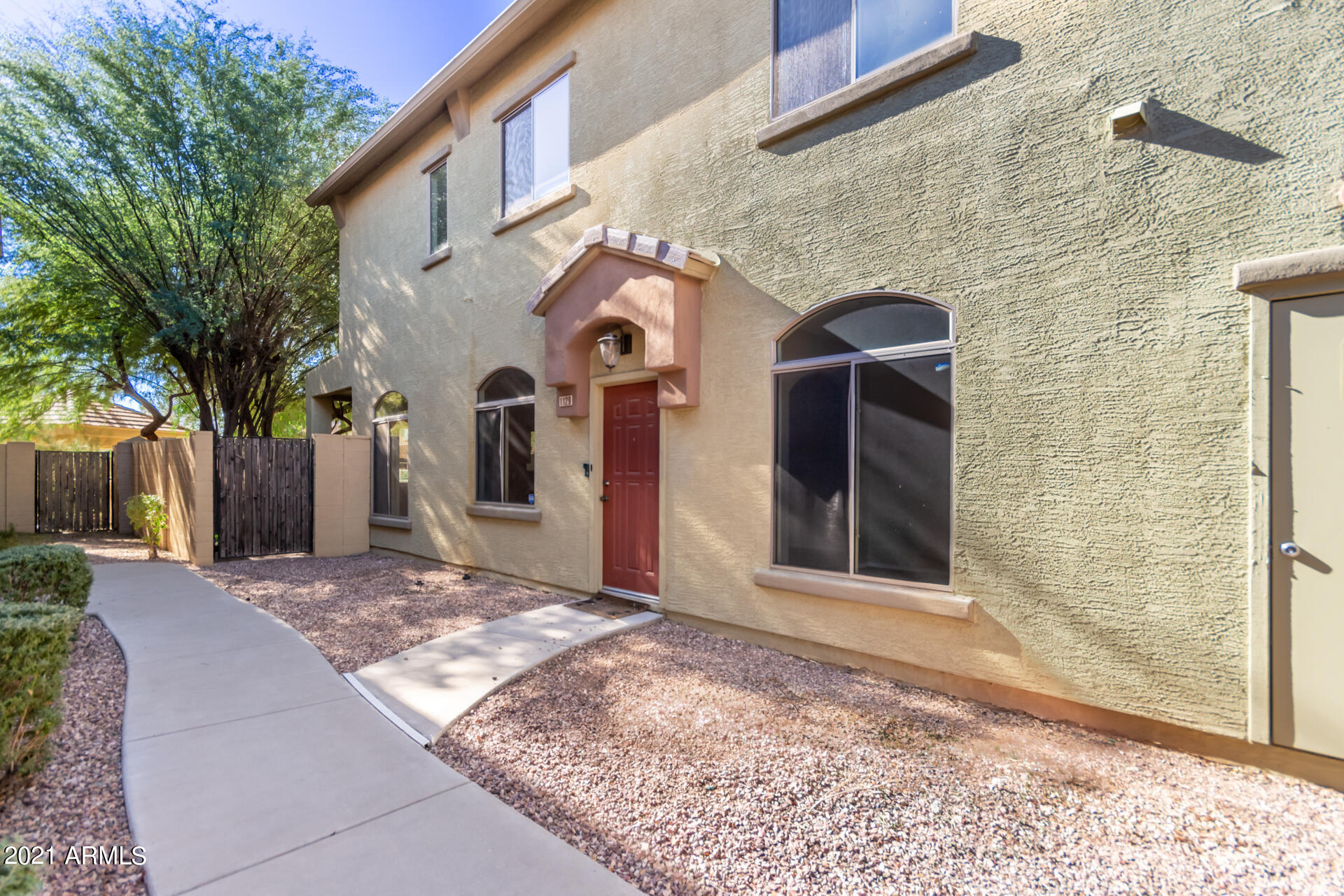 2150 East Bell Road, Unit 1129 Phoenix, AZ 85022 - Photo 2 of 24 04 Bell