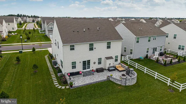 $750,000 | 911 Cadman Drive, Middletown, DE 19709