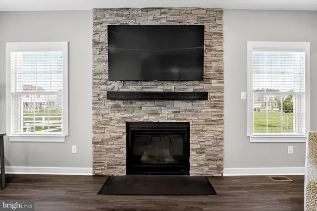 $750,000 | 911 Cadman Drive, Middletown, DE 19709