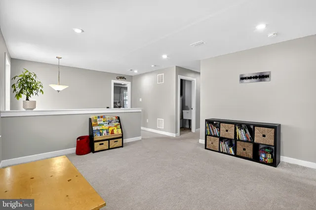 $750,000 | 911 Cadman Drive, Middletown, DE 19709